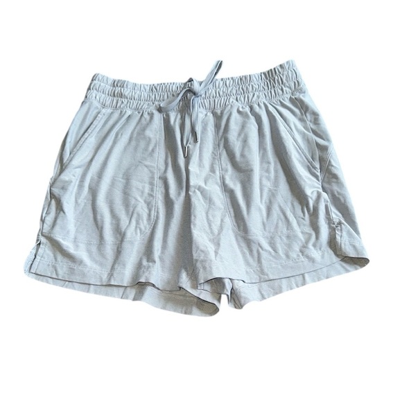 Old Navy Light Gray drawstring waist Shorts size small - Picture 1 of 5